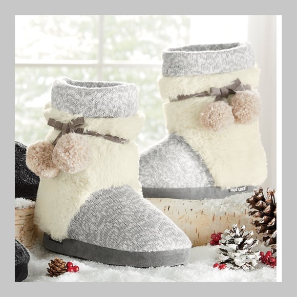 Muk Luks Shoes - ❗️NEW❗️Muk Luks Boots